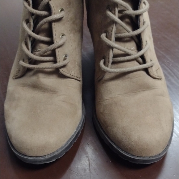 Women's Y2K Tan Ankle Boots - Picture 4 of 13